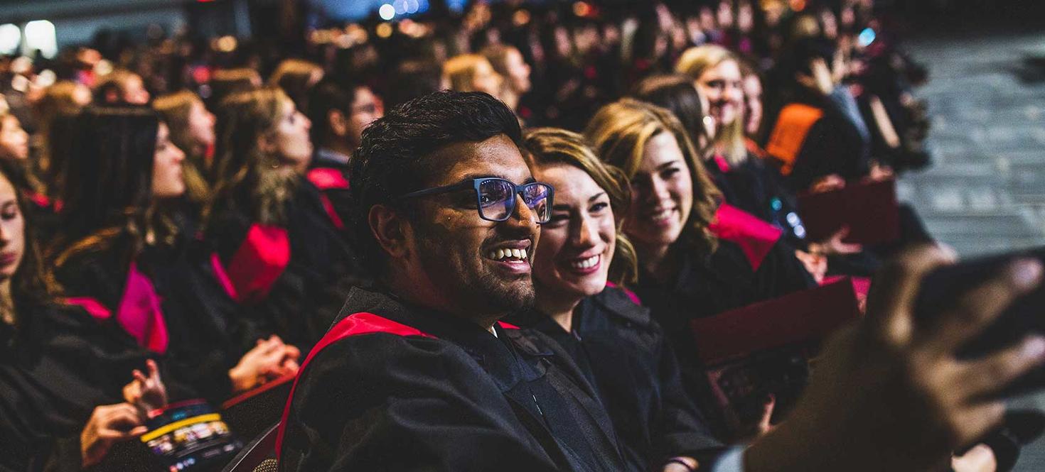 Étudiants à la collation des grades.