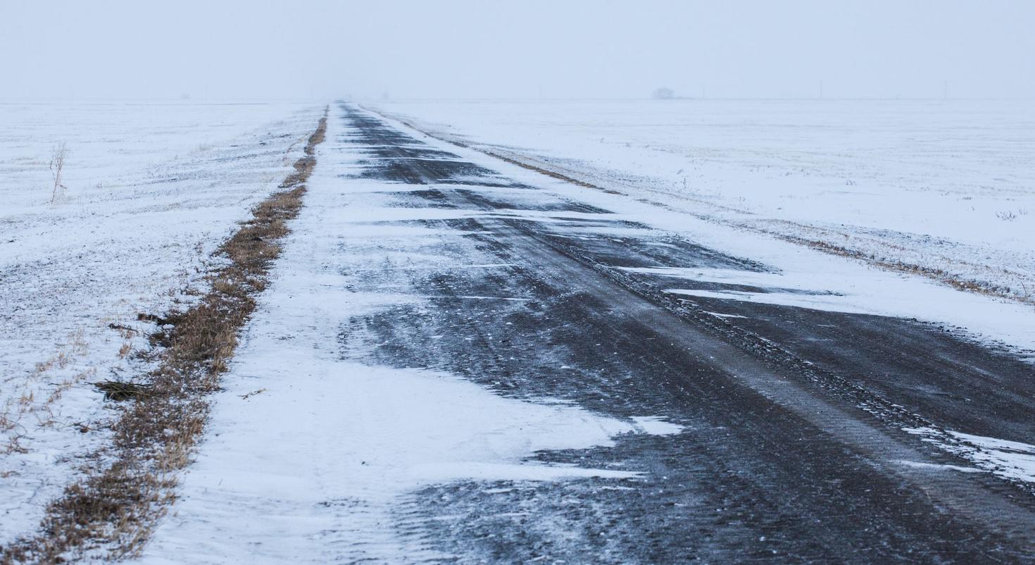 Une route enneigée